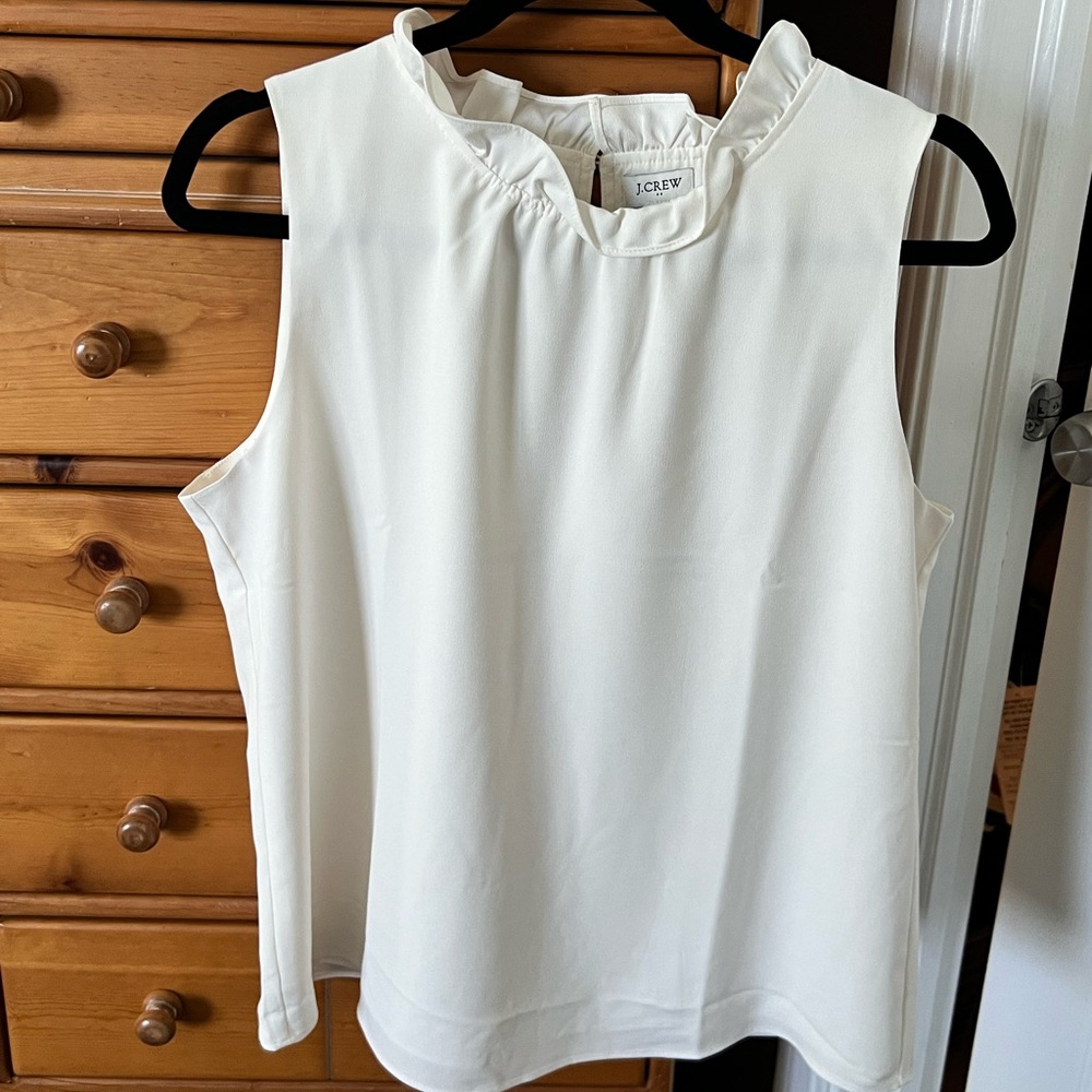 Adorable J.Crew sleeveless blouse, white size medium